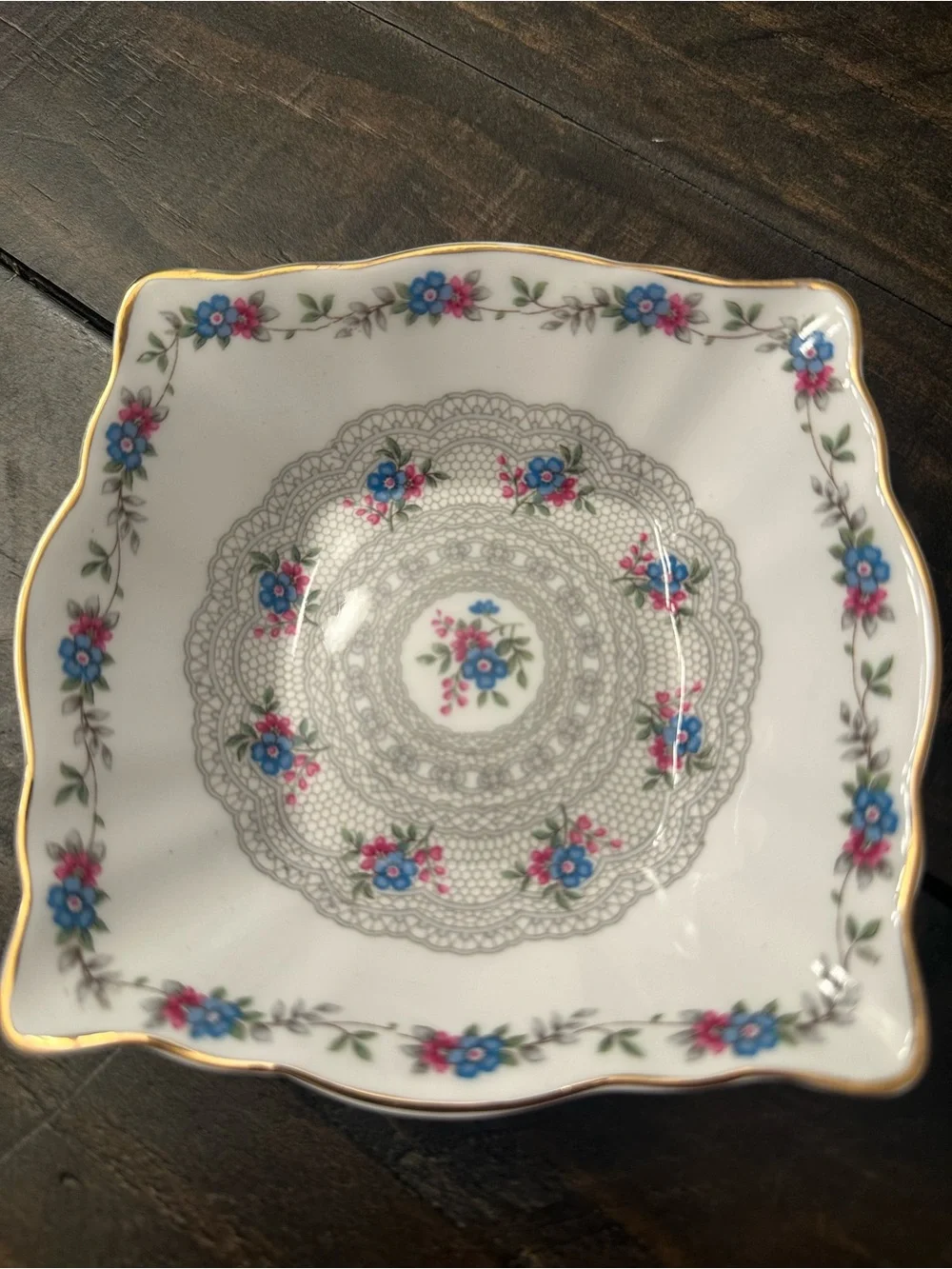 Vintage Tuscan Honiton Lace Trinket Dish Fine English Bone China